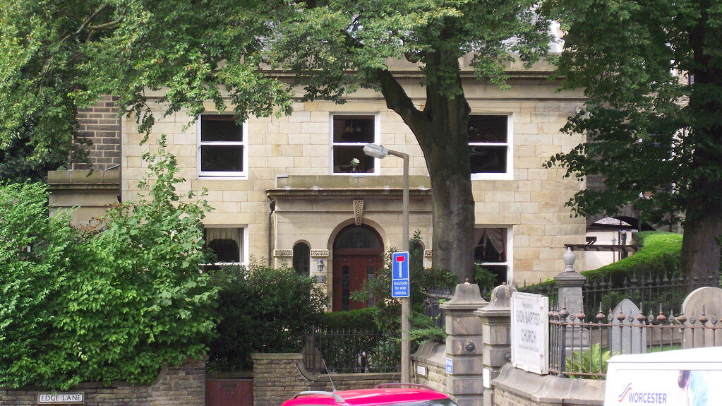 Clayesmore School Victorian manor house exterior